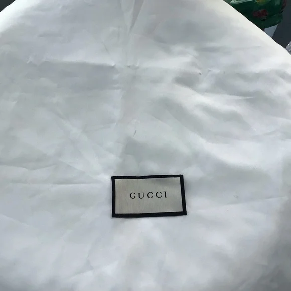 Authentic Gucci Large White Cloth Drawstring Dustbag - Picture 2 of 7